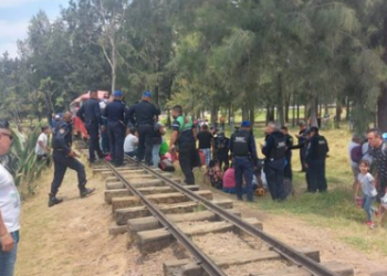 Deja once lesionados descarrilamiento de tren en Bosque de Aragón