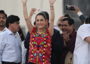 Estoy como ciudadana y como jefa de Gobierno, afirma Sheinbaum durante mitin en Monumento a la Revolución