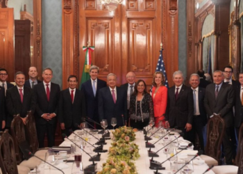 Ley de la Industria Eléctrica de 2021 podría abrir la puerta a litigios, advierte embajador Salazar