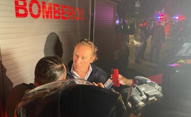 Fuera de peligro, vecinos afectados por explosión en inmueble de la Narvarte: Santiago Taboada