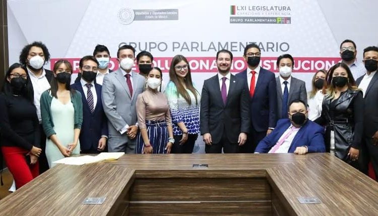 Exponen jóvenes mexiquenses propuestas para mejorar su entorno: Elías Rescala