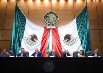 Circula ya el proyecto de dictamen de la reforma eléctrica