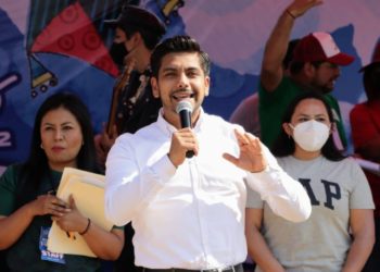 Cabildo de Neza exhibe opacidad de alcalde en licitación