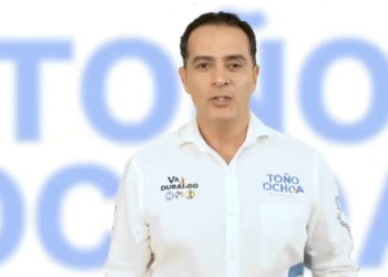 Toño Ochoa apoyará a familias para que tengan cisternas