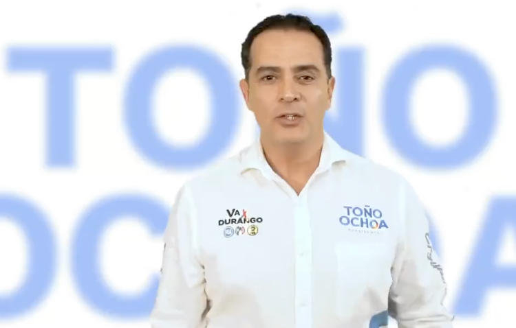 Toño Ochoa apoyará a familias para que tengan cisternas