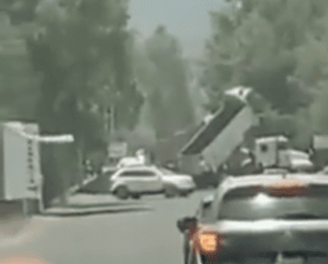 Balaceras y bloqueos en Mazamitla, Jalisco, dejan al momento tres muertos