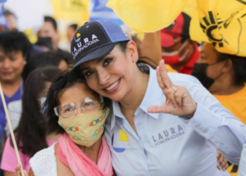 Llama Laura Fernández a salir a defender Cancún