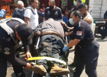 Policías de Tlalnepantla detienen en flagrancia a seis presuntos extorsionadores de comercios