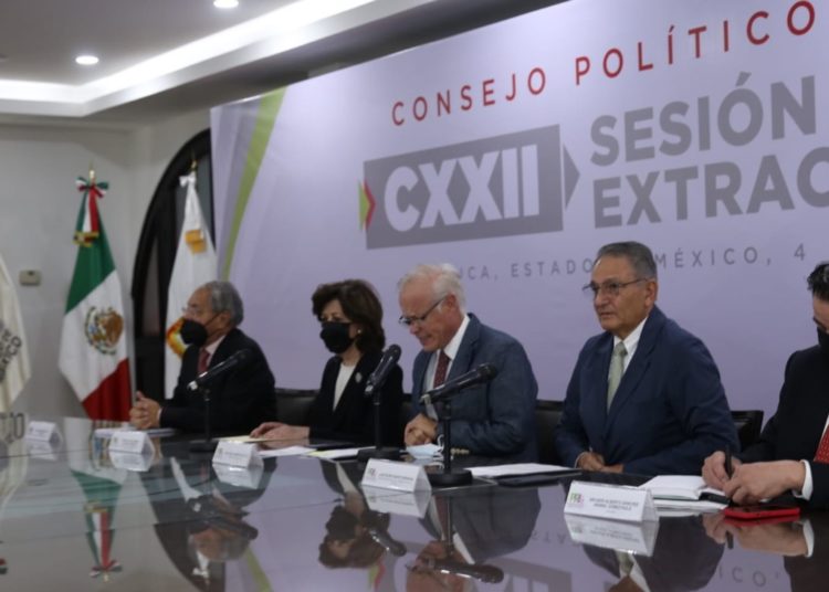 El PRI debe dar un golpe en la mesa para detener a un gobierno federal improvisado: Eric Sevilla