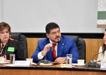 Son enfermeras y enfermeros del Edoméx ejemplo de vocación, entrega y valor