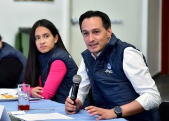 Da Municipio de Saltillo mantenimiento a semáforos