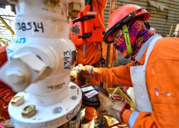 Trabajadores de PEMEX se niegan a recibir enseres de trabajo