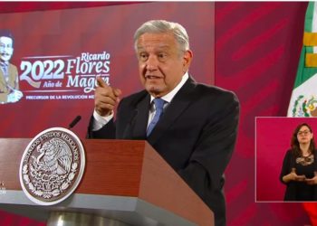 Anuncia López Obrador inminente desaparición del horario de verano