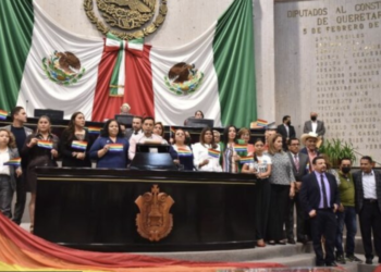 Entrega Alfredo Del Mazo primeras cinco mil Becas Ciencia Edoméx