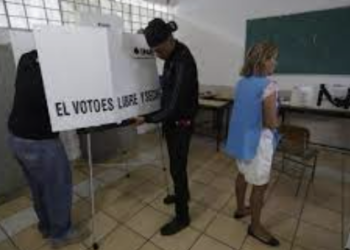 Cierran casillas tras jornada electoral en seis entidades