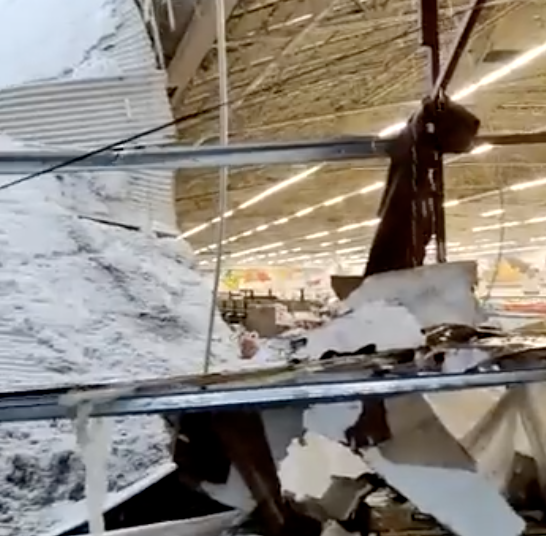 Granizada tira techo de Mega Soriana Mixcoac