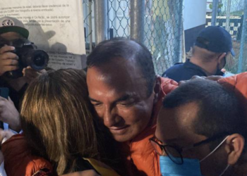 Del Río Virgen sale de prisión de Veracruz