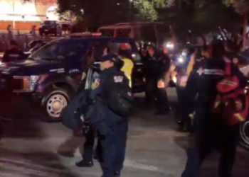 Hombre mata a balazos a su esposa en Suntory de la Del Valle