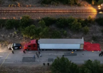 Suma 27 el número de mexicanos muertos en tráiler de Texas