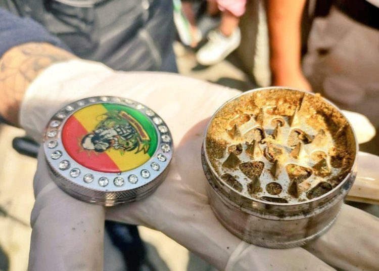 Se intoxican alumnos de primaria en Chalco con presunta mariguana