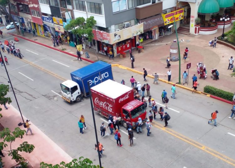 Liberan vialidades bloqueadas en Tuxtla Gutiérrez