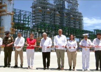 Reciben mujeres del norte del Edoméx tarjeta del Salario rosa, ya suman más de 525 mil las beneficiadas con este programa: Alfredo Del Mazo