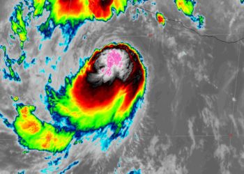 Bonnie se intensifica a categoría 3 y amenaza costas de Jalisco y Michoacán