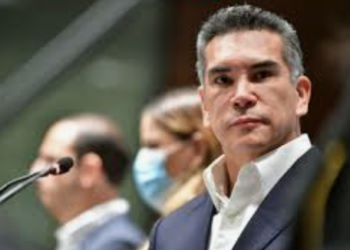 Exgobernadores priistas piden considerar la pronta renovación de la dirigencia nacional del partido