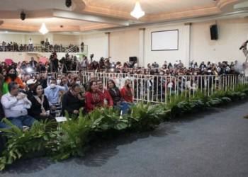 Se reúne Sheinbaum con empresarios de Colima