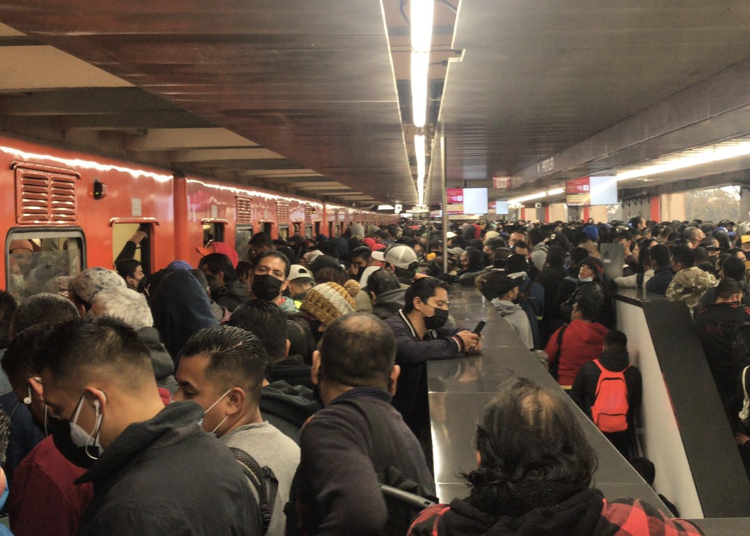 Capitalinos amanecen sin servicio de Metro en Líneas 2 y 9