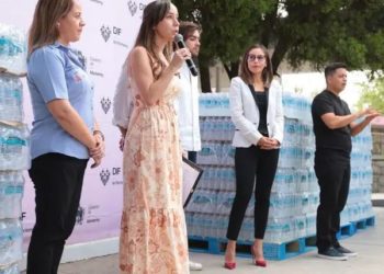 Recibe DIF Monterrey donativo de agua embotellada para zonas vulnerables