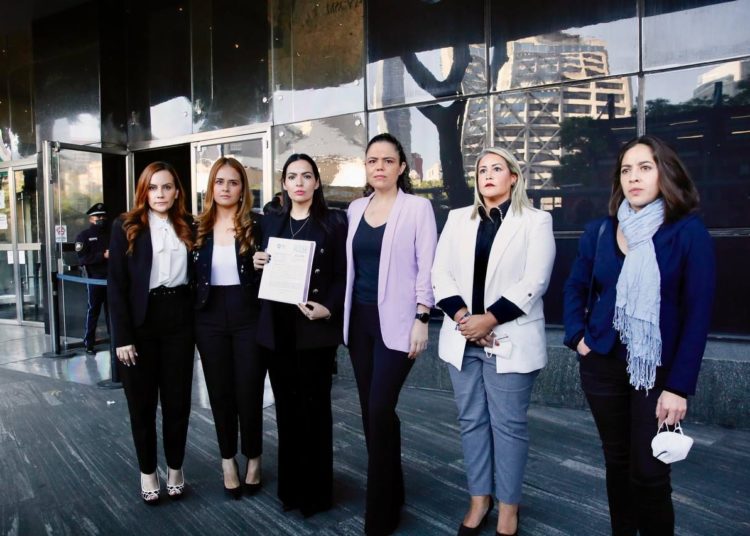 Interpone PAN ante la FGR denuncia contra funcionarios de Jalisco por feminicidio de Luz Raquel Padilla