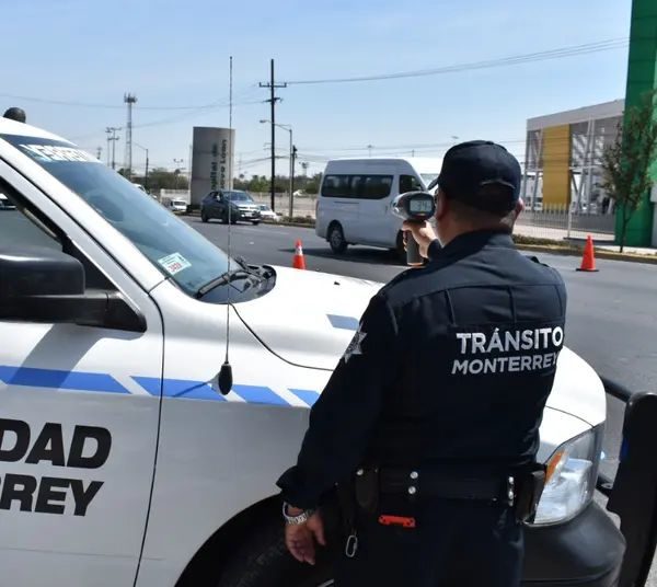 Ecatepec entrega tarjeta “la valedora” a 10 mil madres y padres solteros