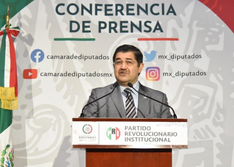 Diputado expresa sus condolencias y respaldo a familiares del joven Alexis Azamar