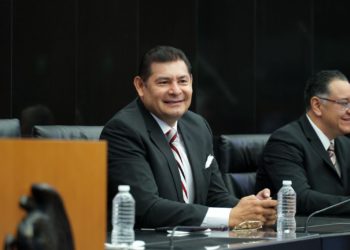 Oposición en el Senado rechaza a Armenta como presidente de la Mesa Directiva
