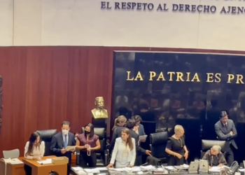 Tras tres rondas de votación, Armenta rinde protesta como presidente del Senado