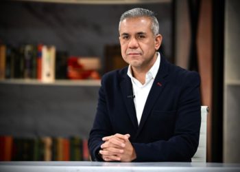 Tendencia favorece a Fernando Vilchis en encuestas de Morena en Edoméx