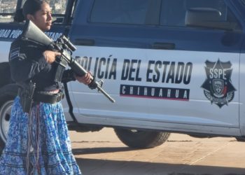 Mujer rarámuri cumple su sueño de ser policía estatal en Chihuahua