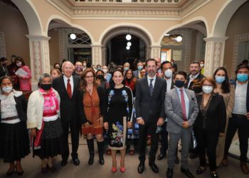 Impulsa GEM el desarrollo de mujeres autónomas y autosuficientes con programas sociales como el Salario rosa