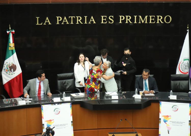 PEMEX aclara que pipa accidentada en Acapulco no era de su pertenencia