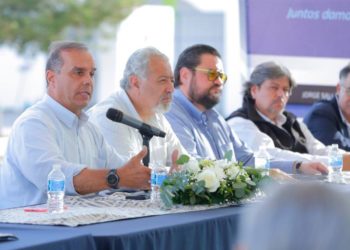 Beneficia DIF de Monterrey con agua potable a 10 colonias de difícil acceso