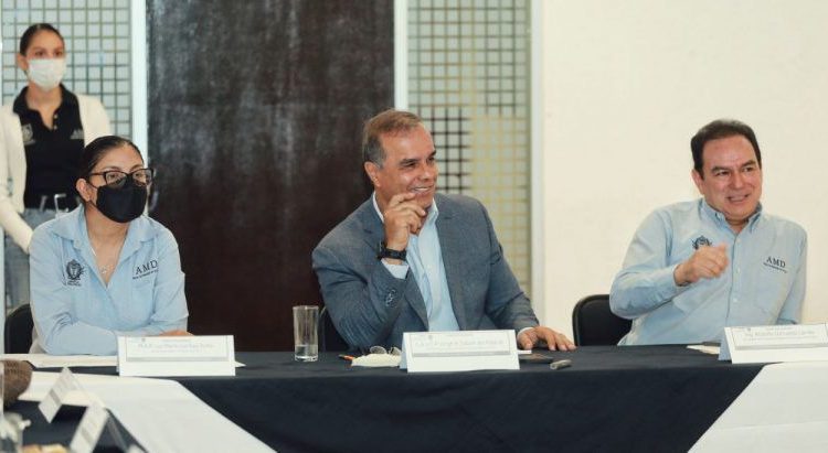 Megaobras se han convertido en lastre para la economía nacional: Verónica Juárez