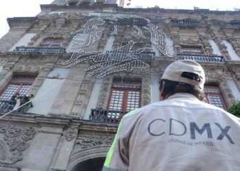 Sheinbaum encabezará encendido de alumbrado decorativo para fiestas patrias en el Zócalo