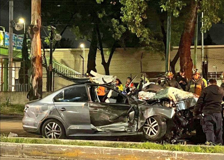 Fuerte accidente en Tlalpan, por chófer alcoholizado, deja cuatro muertos