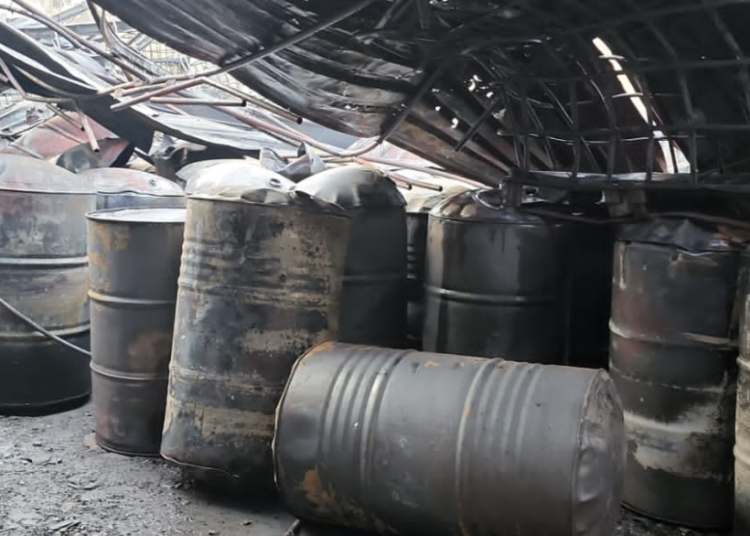 Bomberos sofocan incendio en San Juanico