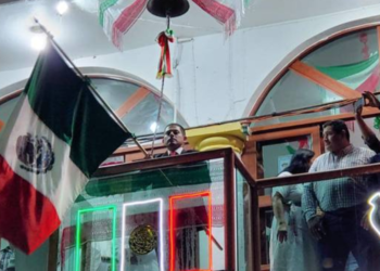 Cambian nombres de héroes patrios o se les cae la bandera, así fue el Grito de los alcaldes