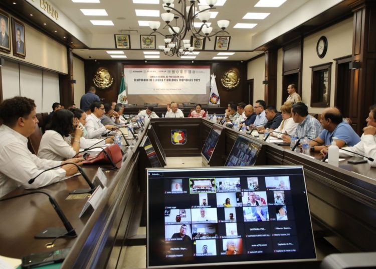 Por Tormenta Tropical Javier, suspenden actividades en La Paz, BCS