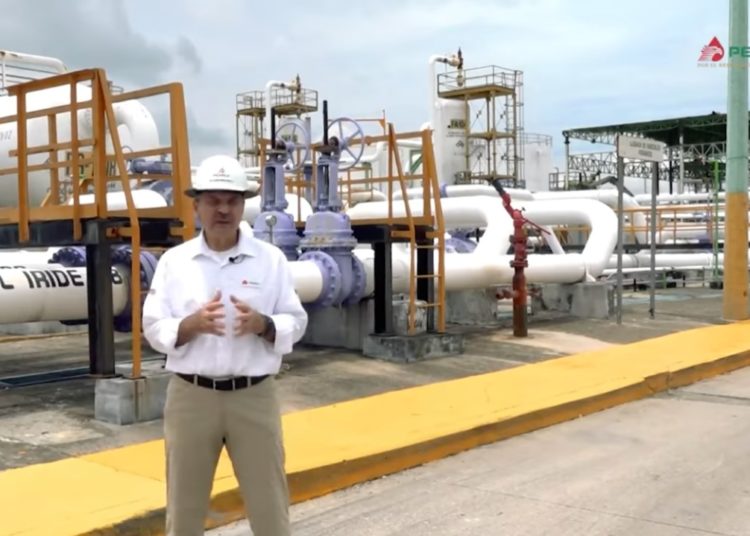 Pemex alista ducto que pasará bajo el río Mezcalapa