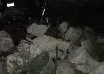 Policía de Tlalnepantla localiza toma clandestina en Sierra de Guadalupe