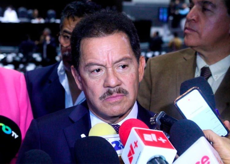 Policía de Tlalnepantla localiza toma clandestina en Sierra de Guadalupe